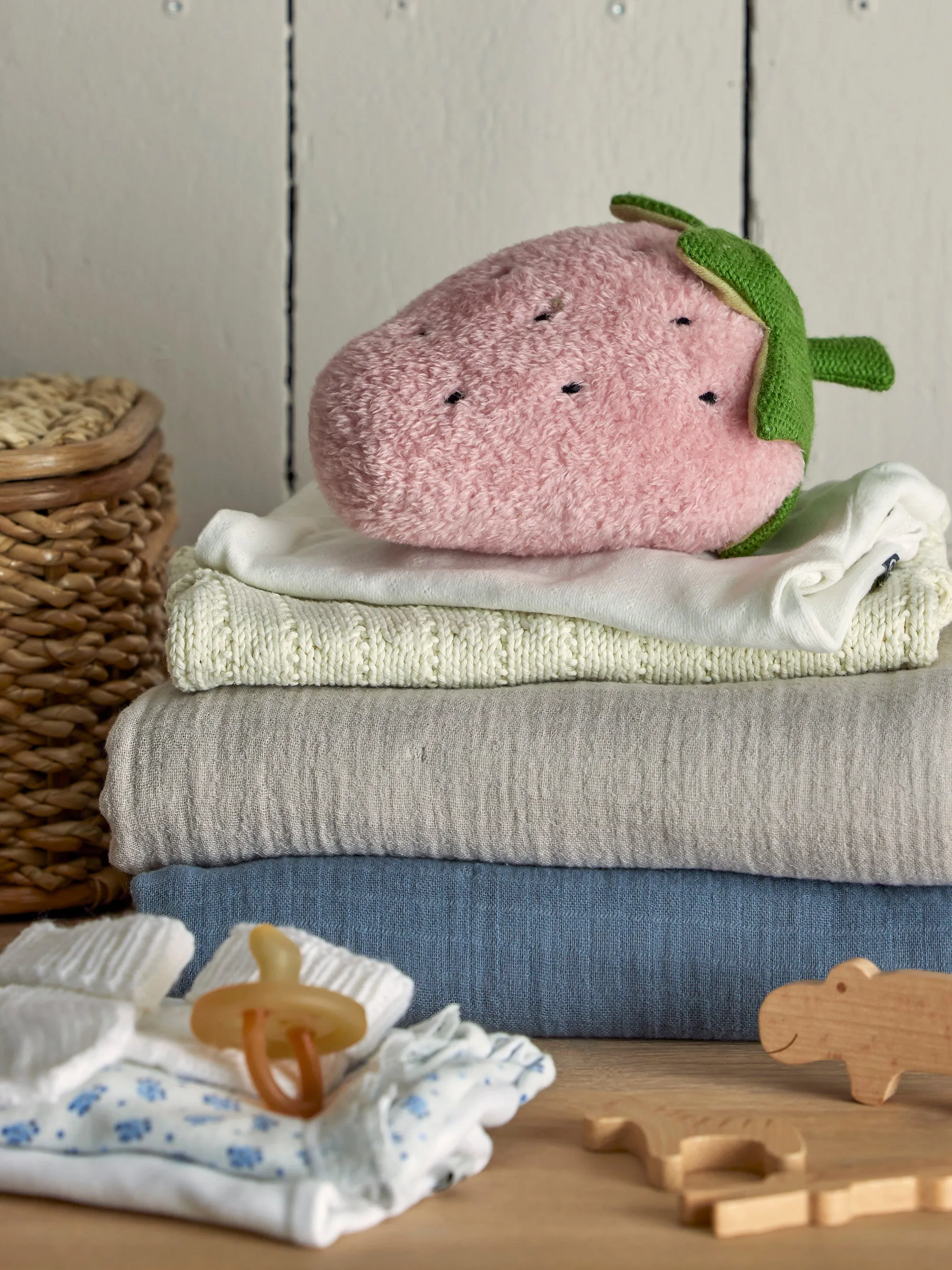 Bloomingville Rattle Simme Strawberry