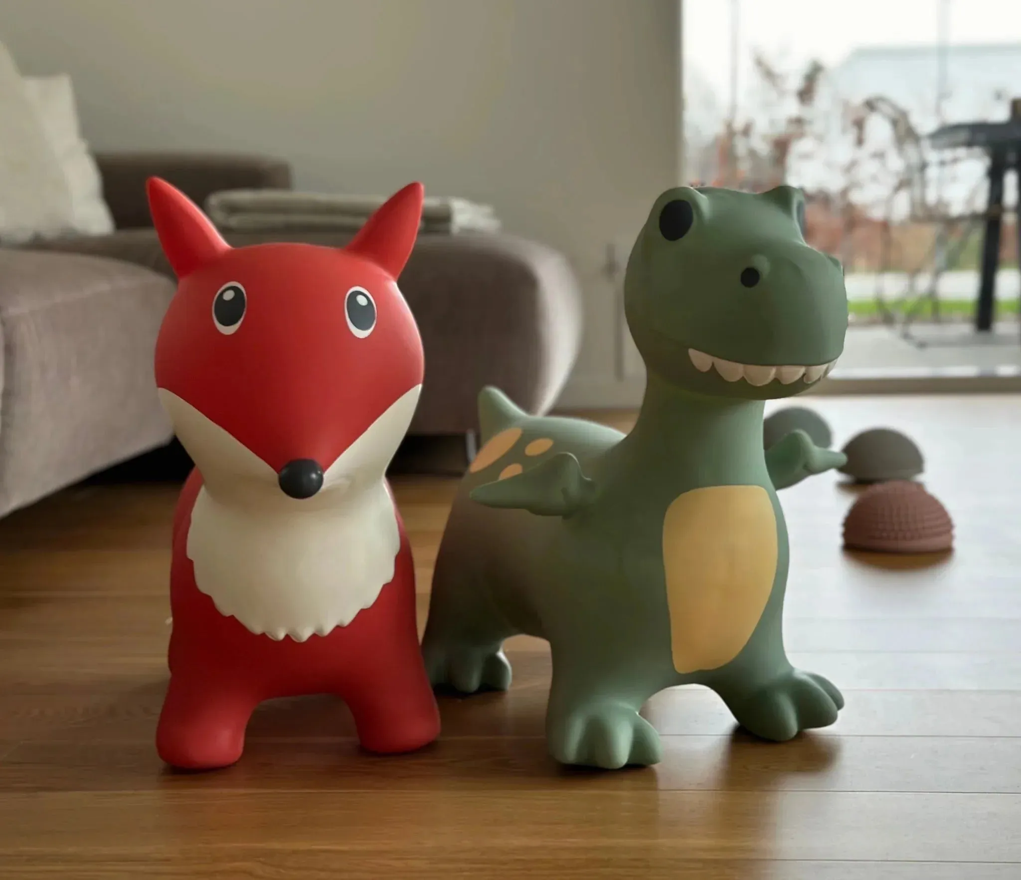 Find That Hippo: Hopping Animal - Dino