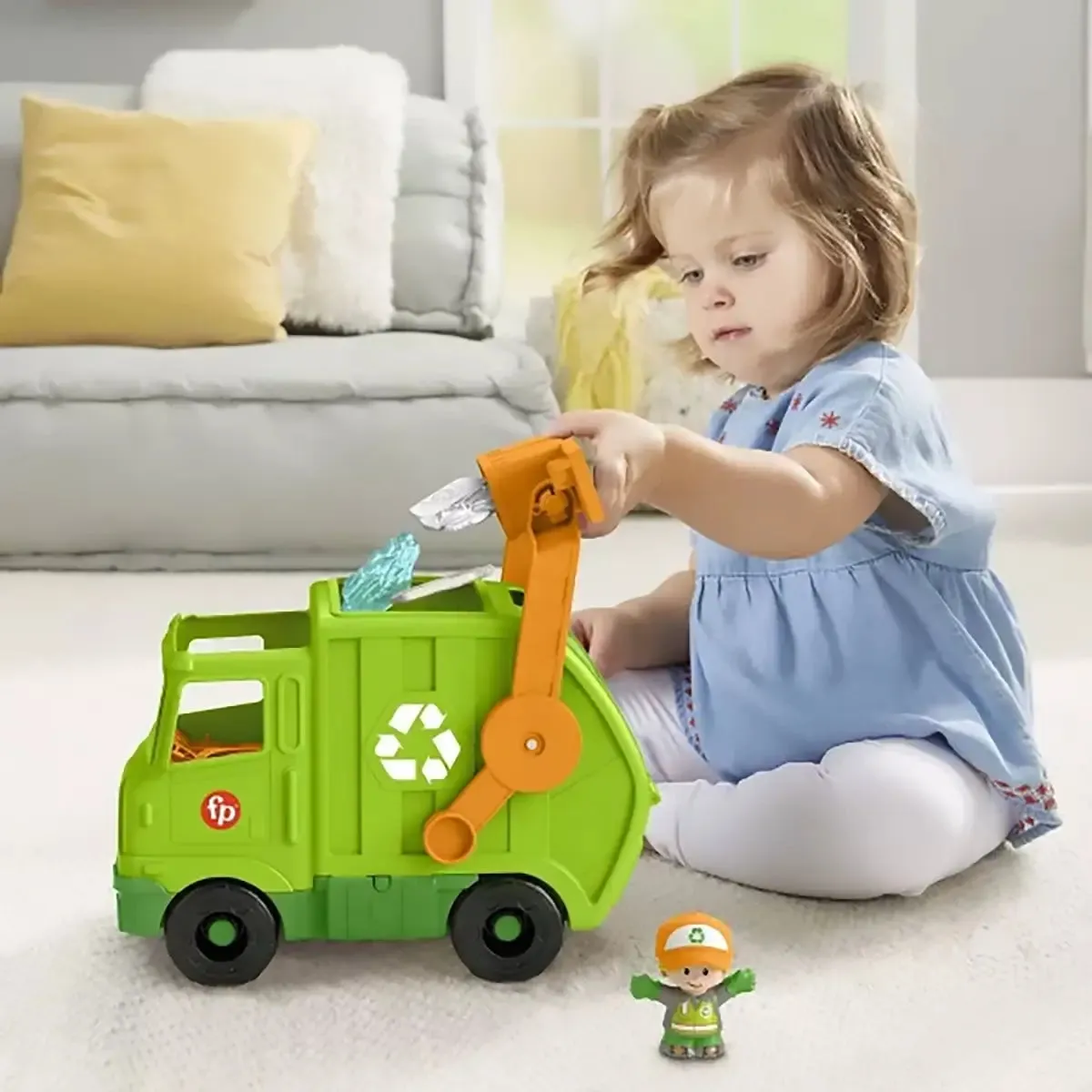 Fisher-Price Little People Recycling Truck Musical Toddler Garbage Toy Set