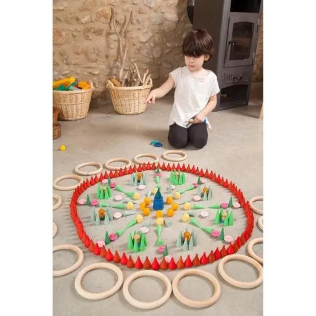 Grapat | Mandala | Little Green Cones 36 Pieces
