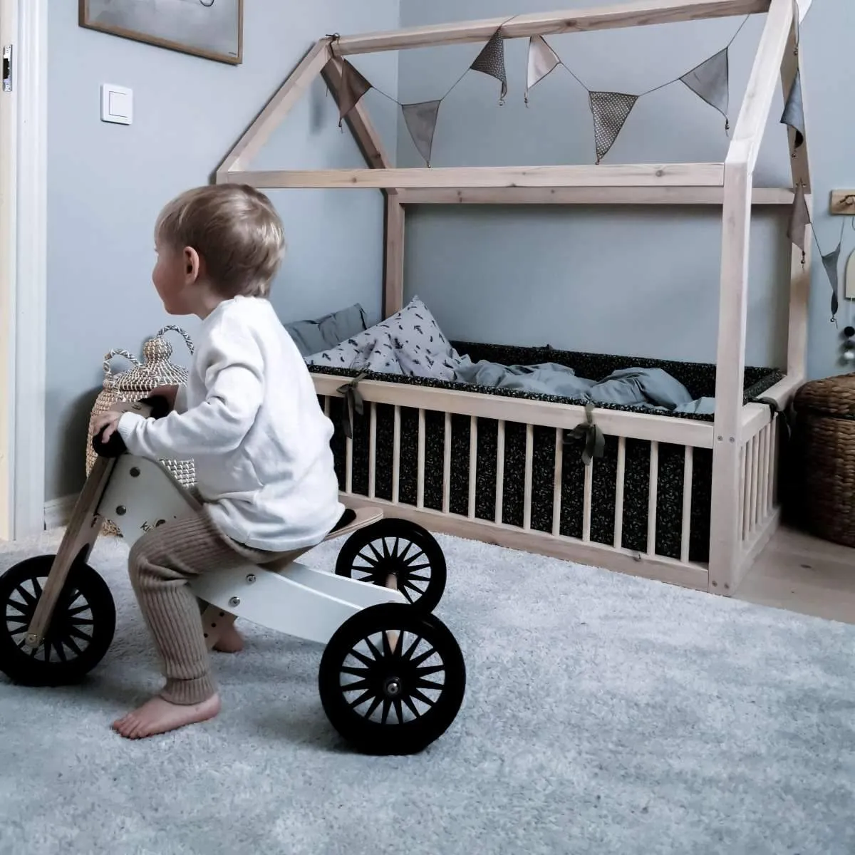 Kinderfeets Tiny Tot PLUS 2 in 1 Balance Bike - White