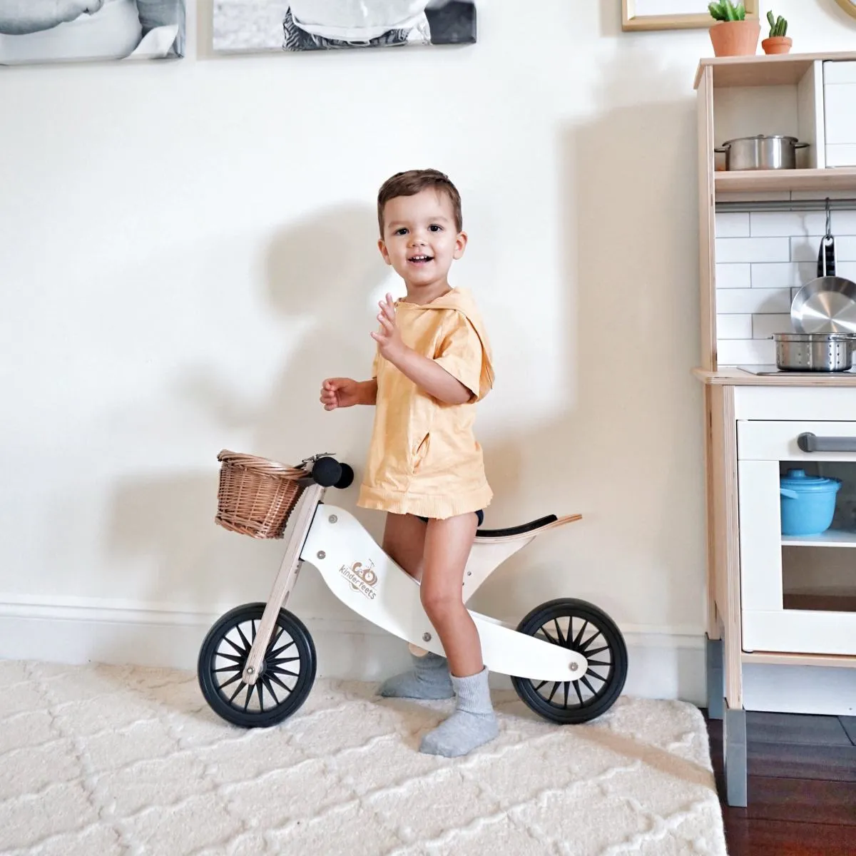Kinderfeets Tiny Tot PLUS 2 in 1 Balance Bike - White