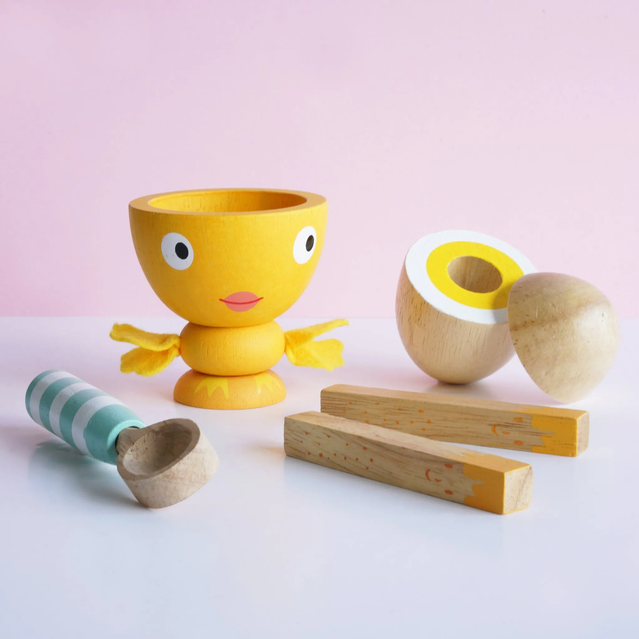 Le Toy Van Egg Cup & Soliders Wise - Kids Toys
