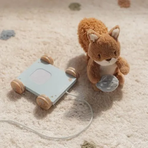 Little Dutch: Pull along Squirrel