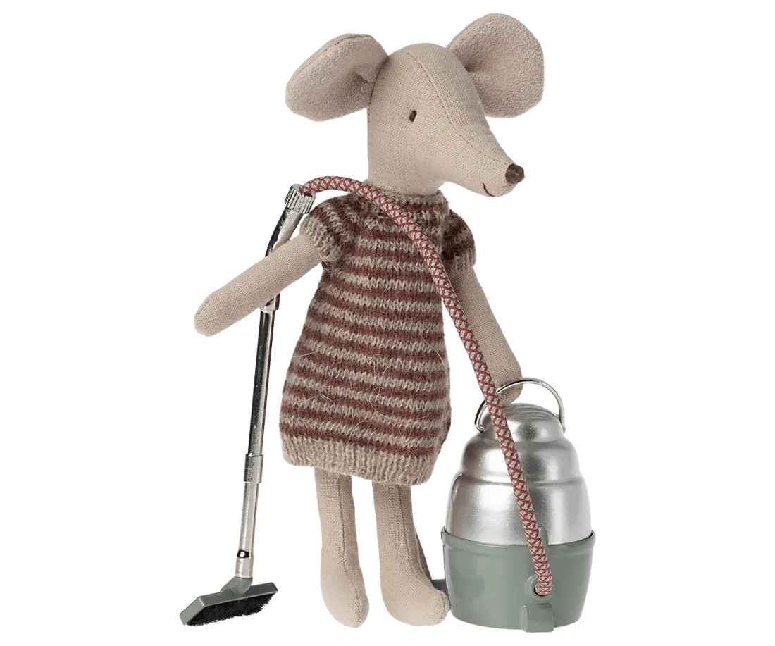 Maileg: Vacuum Cleaner (Mouse)