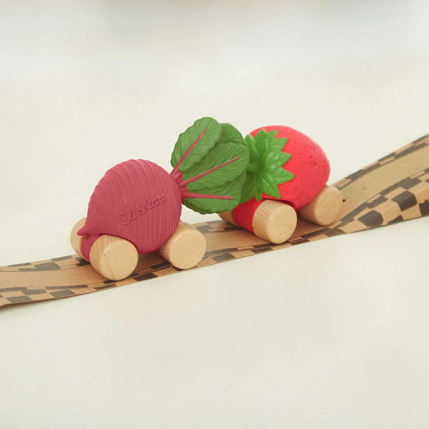 Oli & Carol Betty The Beetroot Car
