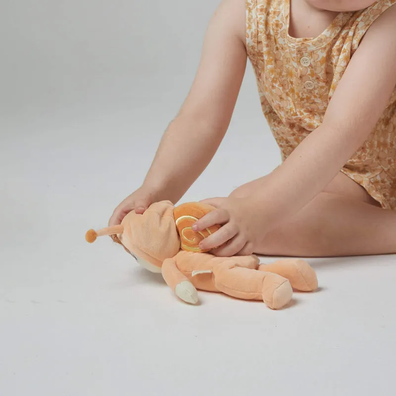 Olli Ella Dinky Dinkum Doll | Backyard Buddies | Scottie Snail