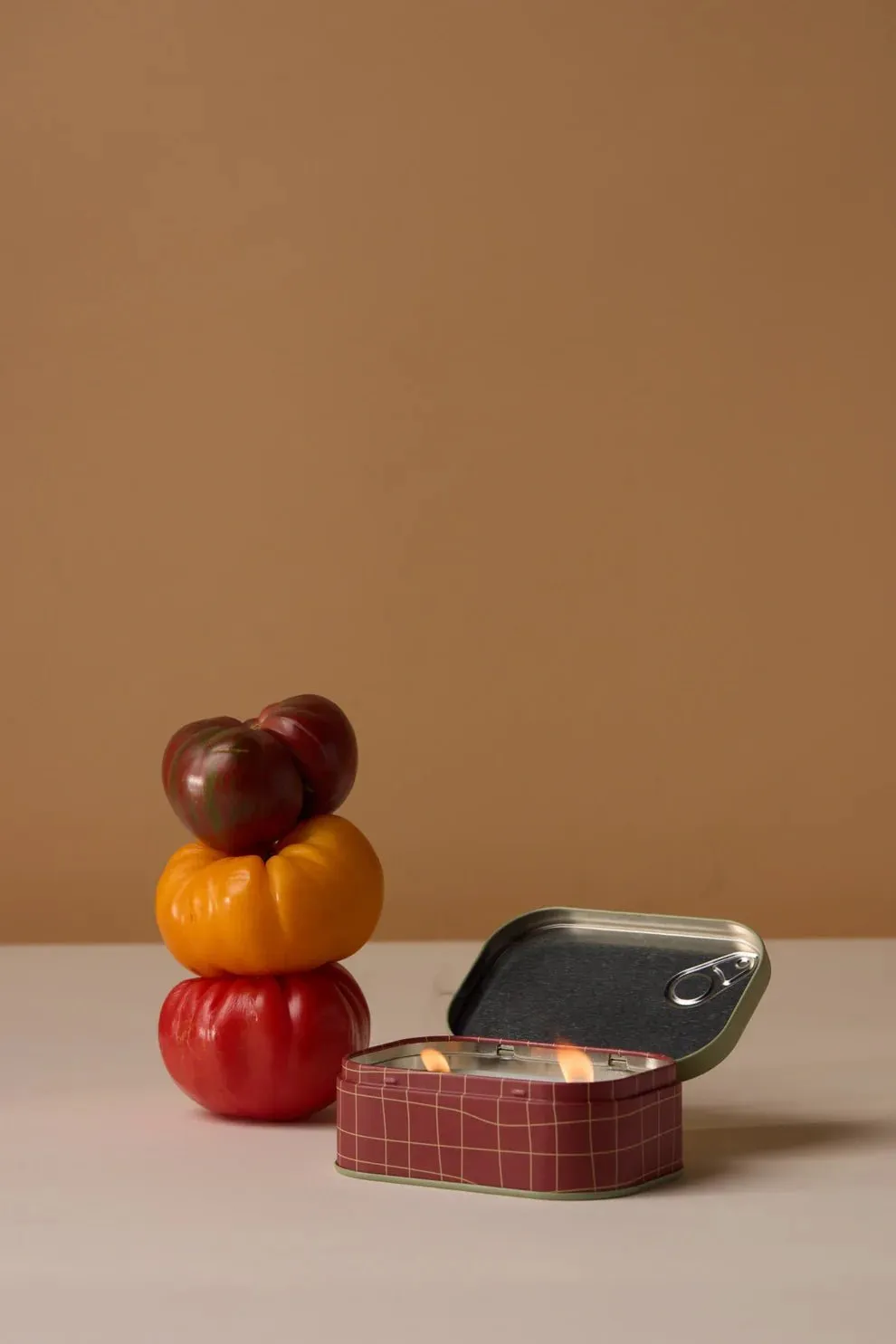 Paddywax: Bistro 4.5oz Tomato Printed Tin Candle - Heirloom Tomato