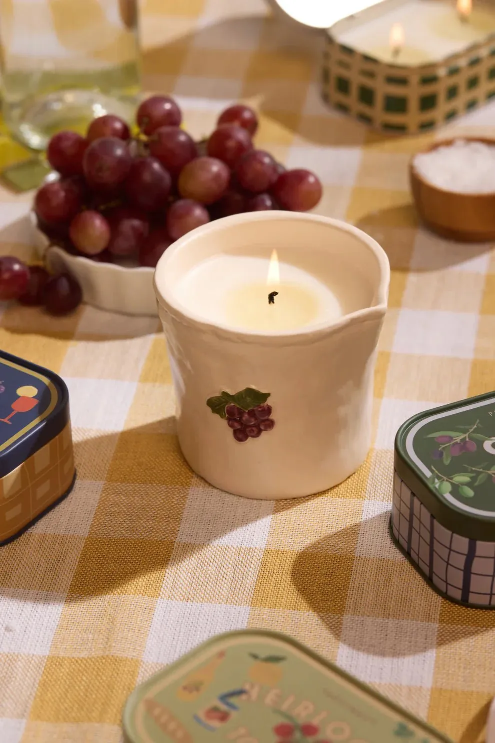 Paddywax: Bistro 8oz Grapes Ceramic Candle - Bordeaux Grape