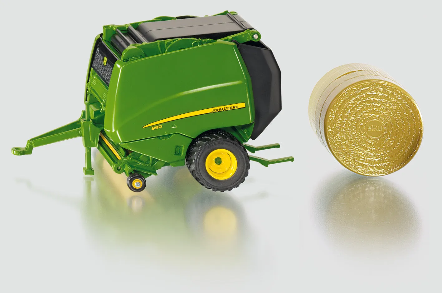 Siku 2465 1:32 John Deere Ballenpresse Baler
